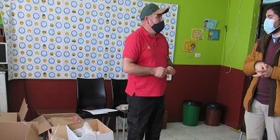 Entrega material en Biobio 200